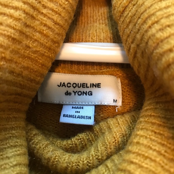 Jacqueline de Yong Nora Treats Rollneck - Picture 2 of 3